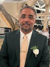 نزف اطيب التهاني واجمل التباريك للشاب...