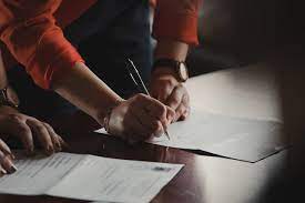 What Qualifications Do I Need To Become A Conveyancer? | Mol Learn