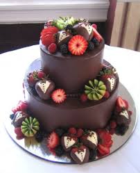 Chocolate Wedding Cake With Fruits Gourmet Chocolate Dipped Strawberries Wedding Cake Gateau De Mariage Au Chocolat Gateaux Et Desserts Et Fraise Au Chocolat