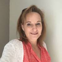 Stacey Larose's Instagram, Twitter & Facebook