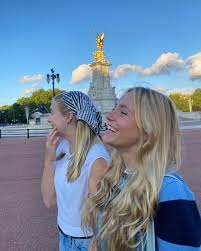 hi my names vika!! I'm from montclair nj and I'm most likely committing to  gwu. I love long walks, museums, working out, cooking, traveling, literally  all food, and ofc Harry Potter. I'm