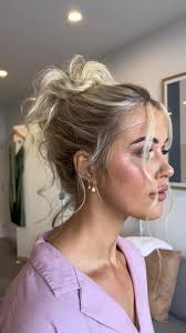 Bridesmaid bun 🍑 #perthhair #perthweddinghair #styling #hairup #hairupdo
