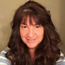 Estelle Stein's Instagram, Twitter & Facebook