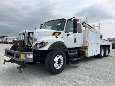 International 7500-SFA-4X4-2004 Cab & Chassis Truck
