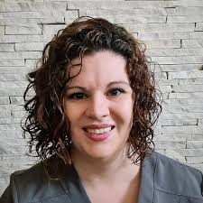 Dra. Carolina Burgarelli Testa (@dracarolinaburgarelli) • Instagram photos  and videos