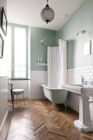 1001 Ideen Fur Ex Und Interieur In Der Farbe Mintgrun Bathroomsinks Der Farbe Fur Idee Green Bathroom Mint Green Bathrooms Small Apartment Bathroom