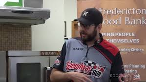 Easy Eats with Chef Yves welcomes Brent Roy.