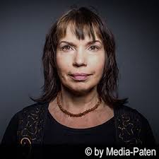 It never looks forced, my intuition tells me she's a wonderful human nice to see geena davis and susan sarandon prove scarlett johansson wrong. Ulrike Mockel Synchronsprecher Synchronarchiv