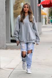 Encuentra este pin y muchos más en outfit invierno 2020, de harbour_blog. Felpe Donna I Modelli Cool Per L Inverno 2020 E Come Indossarle Con Stile