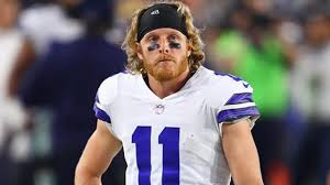 The game's officials didn't see fit to call a penalty on the play. Cole Beasley Biography How Tall Is He And Who Is The Wife