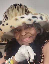 Dora Frazier's Instagram, Twitter & Facebook