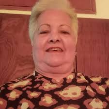 Comparto con todo nuestro pueblo este videoclip de La Parrandita de la  Montañita, del estado Sucre, quienes nos maravillan cada vez con su canto  inocente y hermoso. Este tema “Mi Canaima” es