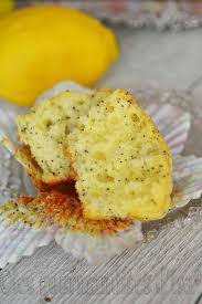 Muffins Au Yogourt Au Citron Et Graines De Pavot En 2020 Recette Muffin Citron Recettes De Cuisine Biscuits Dietetiques