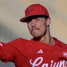 Logan Whitaker's Instagram, Twitter & Facebook