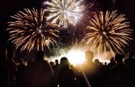 Você pode mover cada personagem ao mesmo tempo para navegar por fases difíceis. Fogos De Artificio E Os Riscos A Pessoas Animais E Meio Ambiente