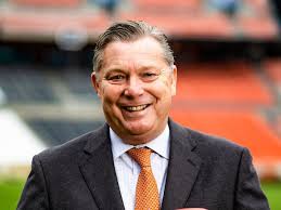 Browns radio play-by-play announcer Jim Donovan retires