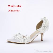Scegli la consegna gratis per riparmiare di più. Acquista Scarpe Da Sposa Con Tacco A Punta E Giarrettiere Scarpe Da Sposa Con Strass Bianchi Scarpe Da Sposa Con Strass Farfalla Scarpe Da Sposa La Madre Della Sposa A 64 92