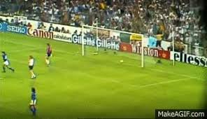 Veja o que tardelli carvalho (tardellifc) descobriu no pinterest, a maior coleção de ideias do mundo. Goal Celebration Marco Tardelli On Make A Gif