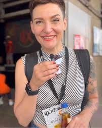 Flora Maxwell's Instagram, Twitter & Facebook