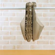 もう濡らさない 引っ掛けられるサンダル 動画 収納 アイデア インテリア 収納 バスルームのレイアウト