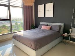 Sotto la base, questo letto nasconde un ampio contenitore. Idee Camera Da Letto Grigia Idee Arredamento 15 Foto Diotti Com