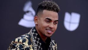 The black kid, light eyes) is the fourth studio album by puerto rican reggaeton singer ozuna. Enoc De Ozuna Alcanza El Numero 1 En Espana Por Segunda Semana Consecutiva Estados Unidos Usa Eeuu Nndc Luces El Comercio Peru