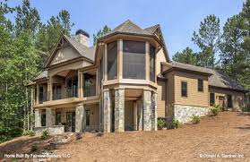 House Plan The Butler Ridge By Donald A Gardner Architects Craftsman House Plans Craftsman House Sloping Lot House Plan