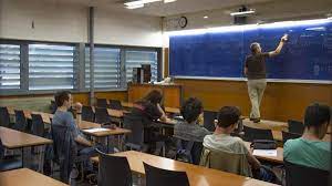Todos nuestros gimnasios ofrecen clases colectivas live. Las Universidades Publicas Catalanas Empiezan Las Clases Presenciales Para Los Alumnos De Primer Curso