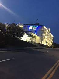 121 nascar drive, sevierville, tn 37862, united states. View Facing Nascar Drive Picture Of Holiday Inn Express Suites Pigeon Forge Sevierville Sevierville Tripadvisor