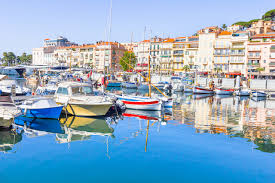 Le grand hotel cannes prides itself on its location among the gardens of la croisette in cannes, france.the hotel boasts its own private beach with day beds, deck chairs, umbrellas and la plage 45. Guide To Living In Cannes For Expats