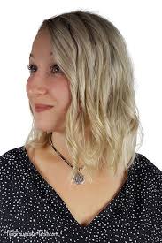 Das haar mit wellen, lagen, zöpfen, pferdeschwänzen oder locken offen zu lassen. Lockenstab Fur Kurze Haare Kurze Haare Locken Leicht Gemacht Praxis Tests