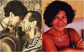 Ayhan sicimoğlu ile babalar günü özel, 21 haziran saat 22:00'da zorlu psm instagram (@zorlu_psm) hesabından evlerinize keyifli bir sohbet ile konuk oluyor. Unlulerin Cok Merak Ettiginiz Medyada Pek Gorunmeyen Eslerini Bulduk Onedio Com