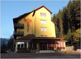 Datorită unei stații de o stație de autobuz din apropiere, acest hotel este perfect conectat cu alte părți din lacul roşu. The Best Lacu Rosu Cottages Of 2021 With Prices Tripadvisor