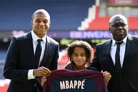 Claro que nos gusta uno francés e iremos a por él. Mbappe S Younger Brother Ethan 13 Follows In Psg Star S Footsteps By Passing Trials At Prestigious Clairefontaine Training Centre