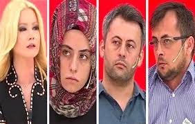 Necla ve metin büyükşen cinayeti ile ilgili özel bir ekip kurularak araştırmalar derinleştirildi. Kiralik Katiller Yanlis Eve Girip Buyuksen Ciftini Oldurmus 4 Kisi Tutuklandi Kronos News Bagimsiz Haber Sitesi