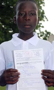 Fred-Eric Essam offers perspectives and a legal identity: 1,000 birth  certificates for the children of Boboyo