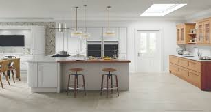 Continue to keep issues very simple by selecting grey, white or wood grain shaker cabinets with up to date components. Diy Luxury Kitchens Classic Shaker Kitchens