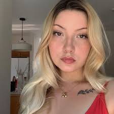 Kendra Gray (@kendrgray1)