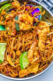 The Best Easy Chicken And Shrimp Pad Thai Noodles Recipe Best Pad Thai Recipe Noddle Recipes Easy Thai Recipes