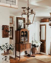 Decorating With Vintage Items In The Master Bedroom The House On Winchester Decorating W In 2020 Country Cottage Decor Country Farmhouse Decor Country House Decor