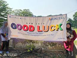 Hari raya waisak dirayakan dengan cara yang beragam dan menarik. Guru Kaunseling Nurhaiza Che Mat Hari Sukan Negara 2019 Smk Cheras