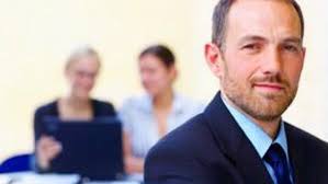 10 Nonverbal Cues That Convey Confidence At Work