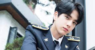 He is the vocalist & visual of the 11 member boy group the boyz. Jjpojc Fjtqnrm