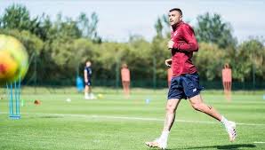 Burak yılmaz 15 temmuz 1985 tarihinde dünyaya gelmiştir. France S Lille Sign Turkish Forward Burak Yilmaz Syria News Zaman Alwsl