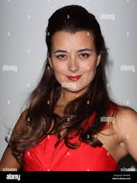 Cote de pablo tv guide hi-res stock photography and images