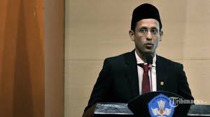 Pas foto adalah suatu foto identitas diri yang didalam nya dimulai dari kepala sampai bagian dada, dan biasanya dibaluti dengan background warna merah atau biru. Ini Alasan Presiden Jokowi Pilih Nadiem Makarim Jadi Mendikbud Meski Tak Ada Background Pendidikan Tribunnews Com Mobile