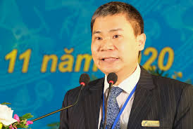 Trường chuyên Khoa học Tự nhiên nhận danh hiệu Anh hùng lao động