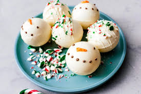 I had to learn how to make hot cocoa chocolate bombs. Tiktok Hot Chocolate Bombs I Am A Food Blog