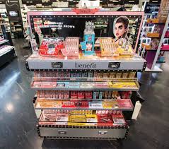 This Brow Transformation End Cap Display Presents The Entire Benefit S Brow Collection To Shoppers At Ulta Beauty Creative Magazine