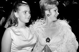 By gerold frank | jan 1, 1960. Zsa Zsa Gabors Tochter Gestorben Tageswoche